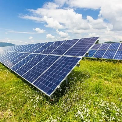 Yüksek Verimli Monokristal Güneş Paneli Sahası